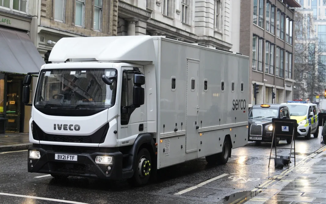 UK Prison Vans to Use Bus Lanes in Radical Plan to End Court Chaos